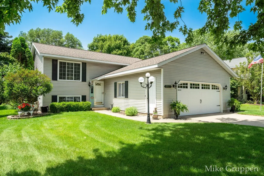 2565 Spring Court Holland Charter Township MI 49464