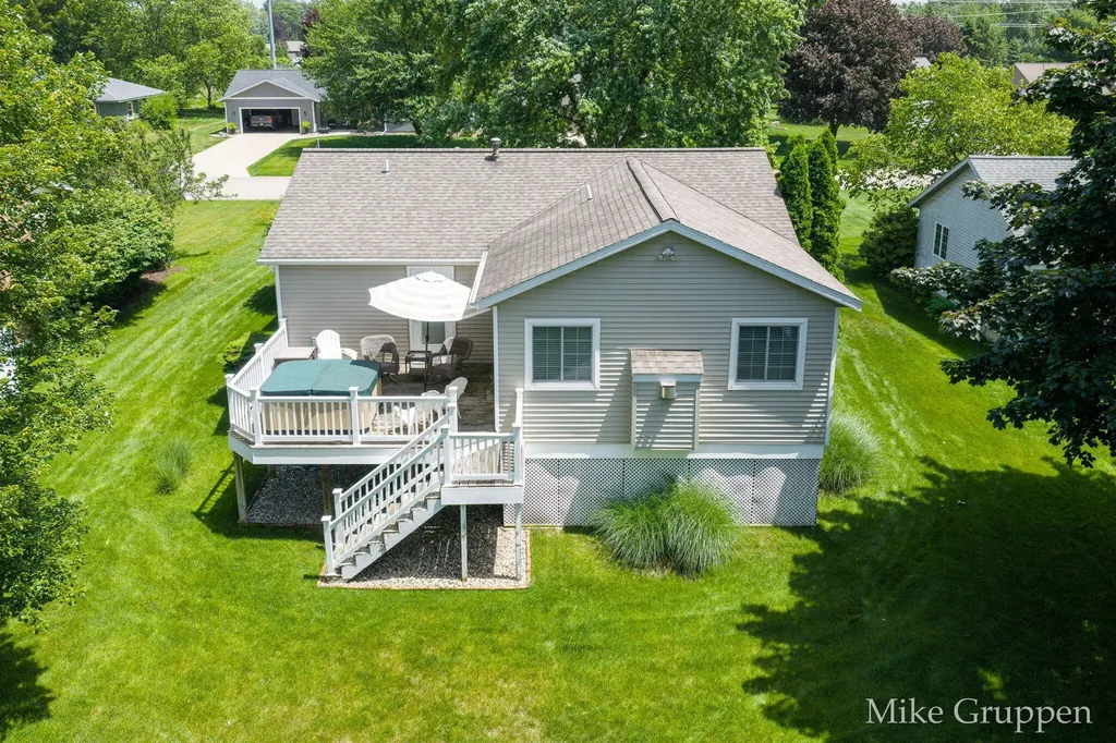 2565 Spring Court Holland Charter Township MI 49464