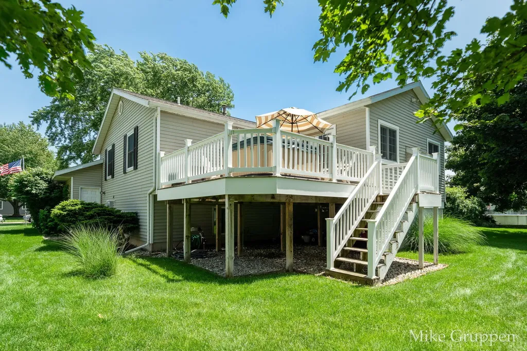 2565 Spring Court Holland Charter Township MI 49464