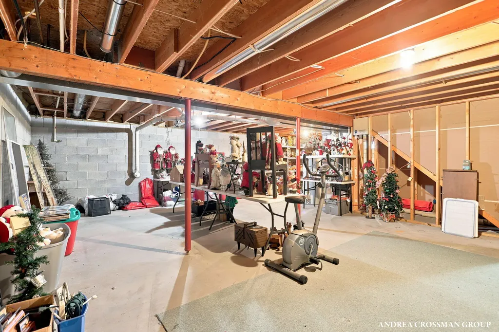 1095 Becker Road Muskegon Charter Township MI 49445