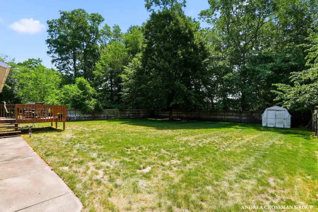 1095 Becker Road Muskegon Charter Township MI 49445