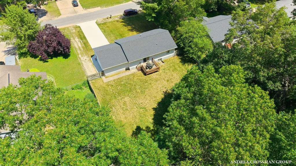 1095 Becker Road Muskegon Charter Township MI 49445