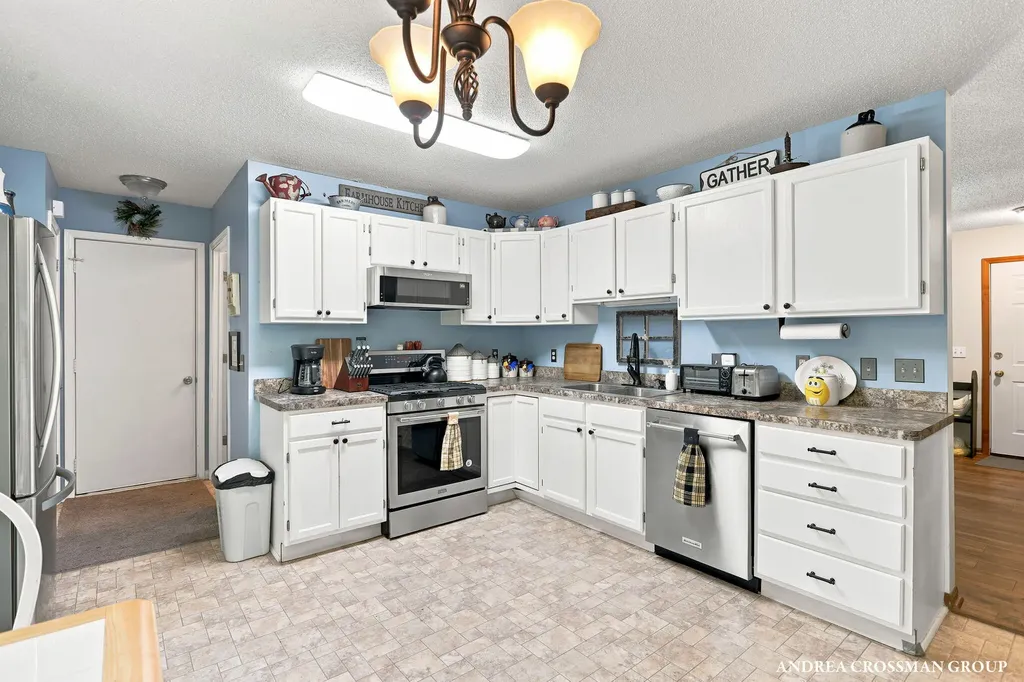 1095 Becker Road Muskegon Charter Township MI 49445