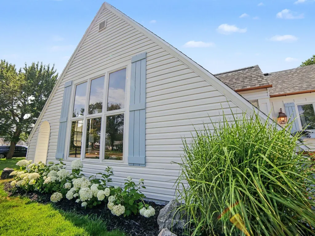 2933 Dawes Road Roosevelt Park City MI 49441