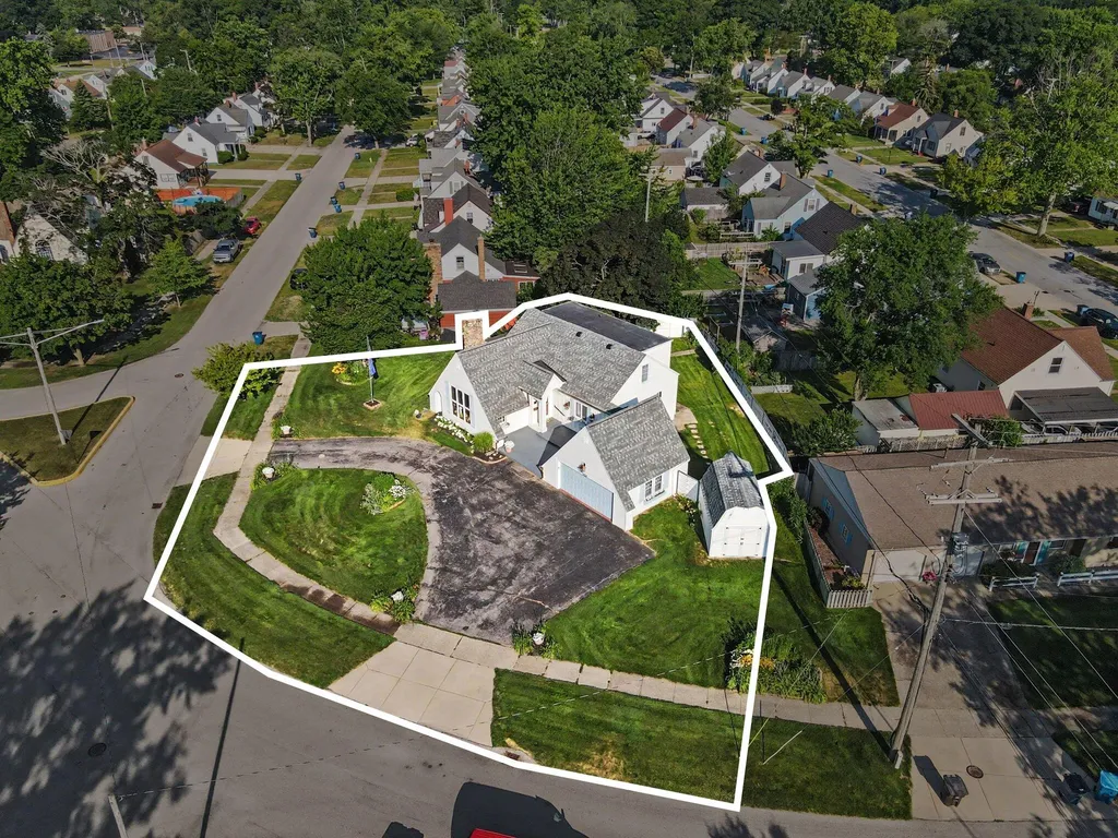 2933 Dawes Road Roosevelt Park City MI 49441