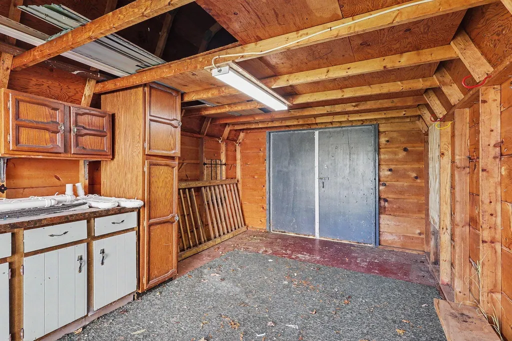 2933 Dawes Road Roosevelt Park City MI 49441
