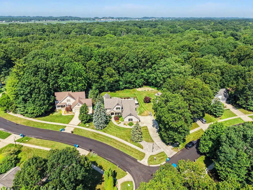 16033 Waterleaf Trail Spring Lake Township MI 49456