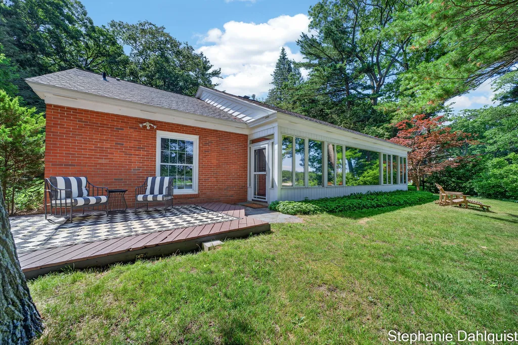 480 E Circle Drive North Muskegon City MI 49445