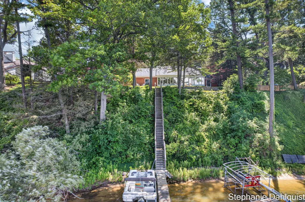 480 E Circle Drive North Muskegon City MI 49445
