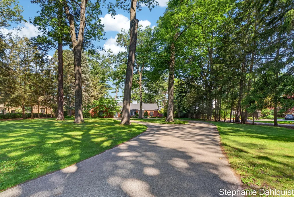 480 E Circle Drive North Muskegon City MI 49445