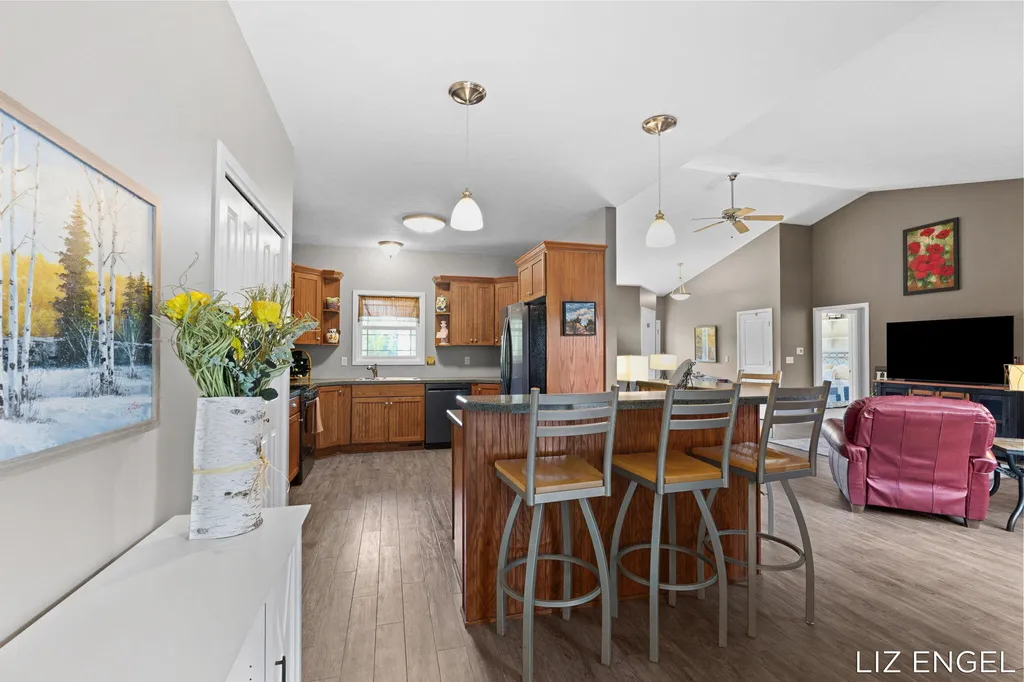 762 Wilderness Ridge Drive Unknown City MI 49406