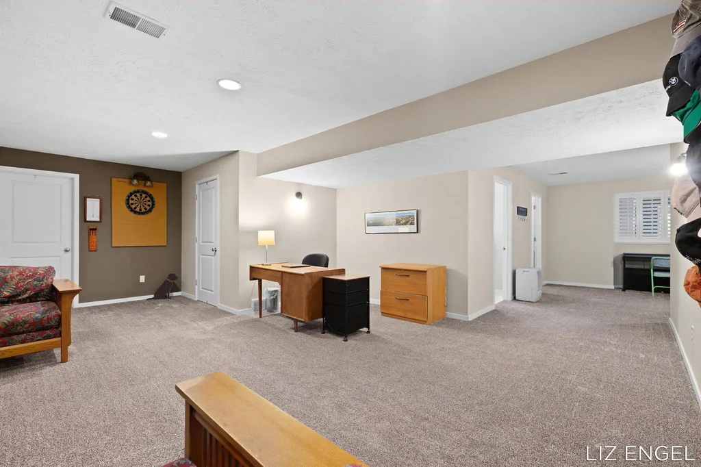 762 Wilderness Ridge Drive Unknown City MI 49406