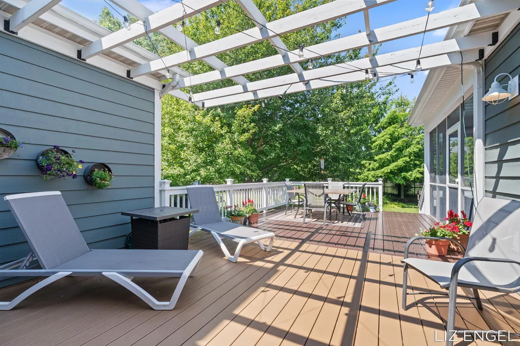 762 Wilderness Ridge Drive Unknown City MI 49406