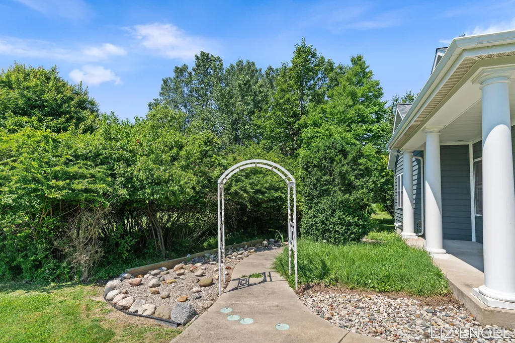 762 Wilderness Ridge Drive Unknown City MI 49406