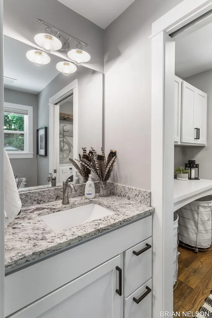 3380 Hollywood Drive Park Township MI 49424