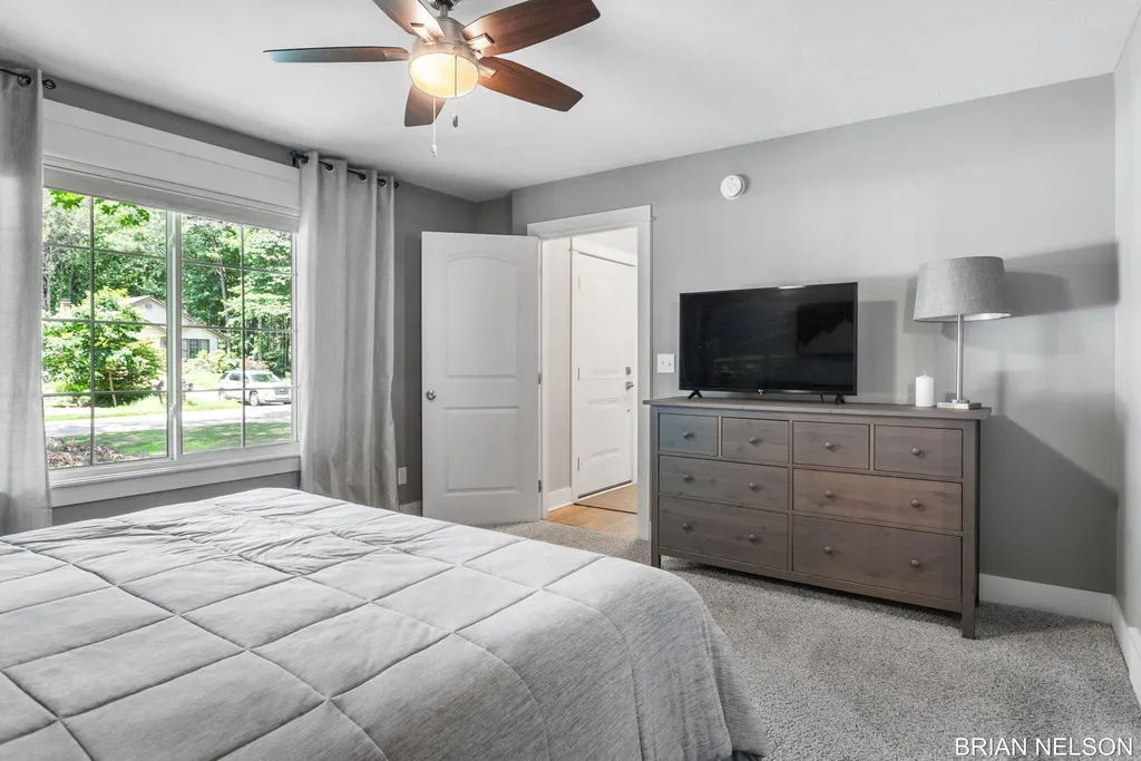 3380 Hollywood Drive Park Township MI 49424