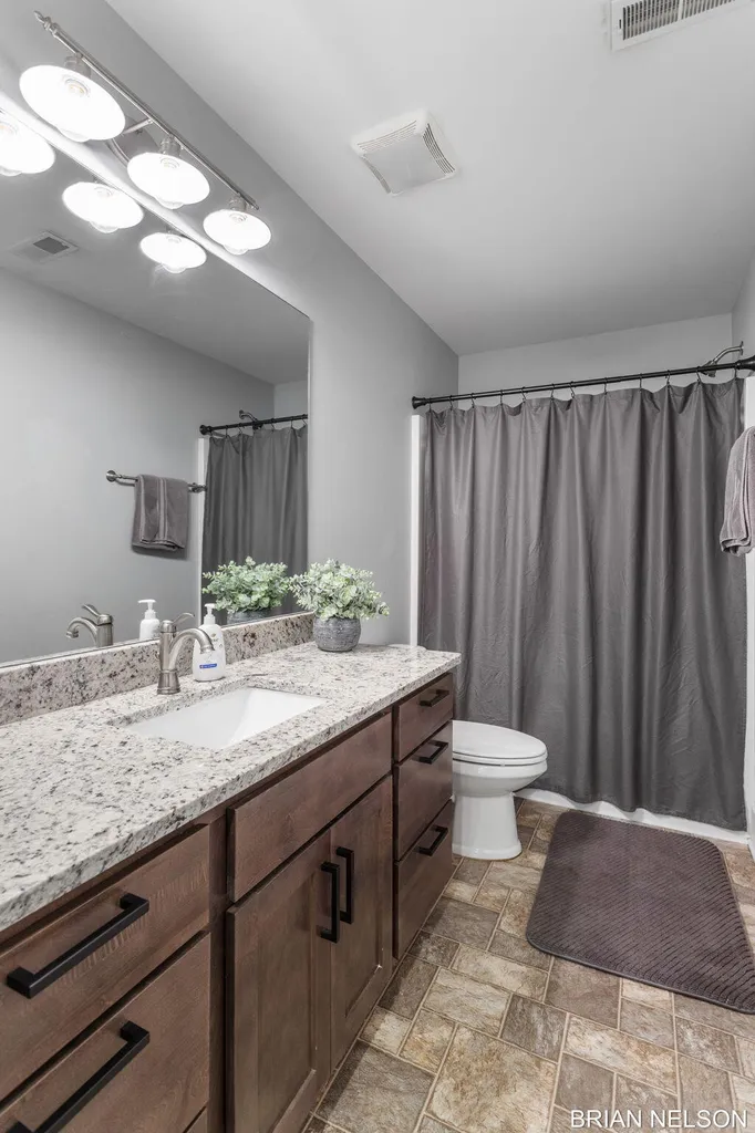 3380 Hollywood Drive Park Township MI 49424