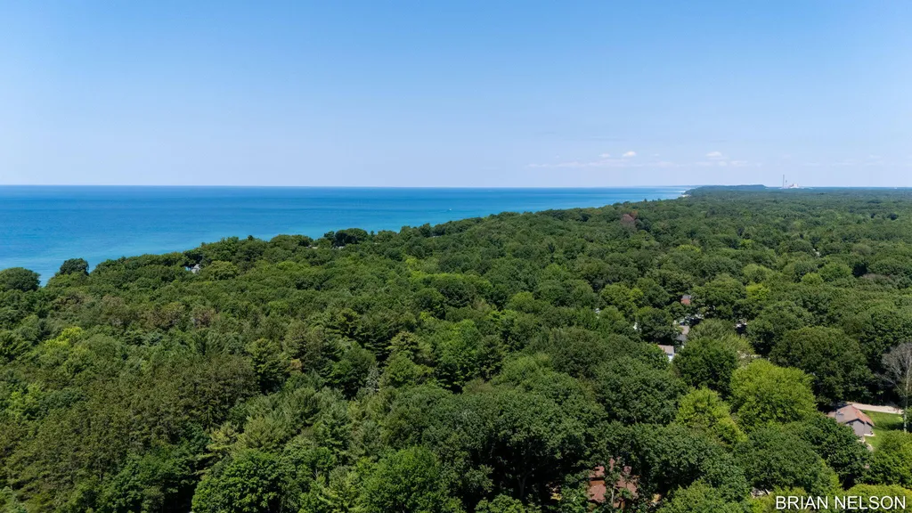 3380 Hollywood Drive Park Township MI 49424