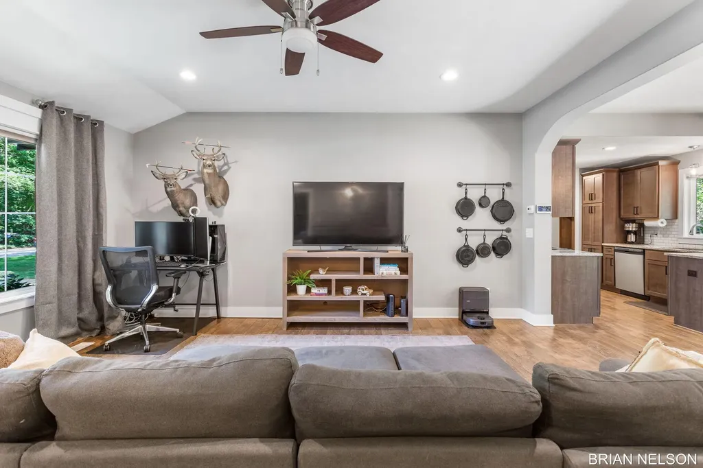 3380 Hollywood Drive Park Township MI 49424