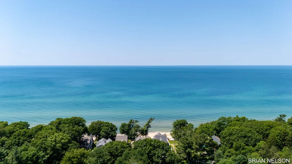 3380 Hollywood Drive Park Township MI 49424