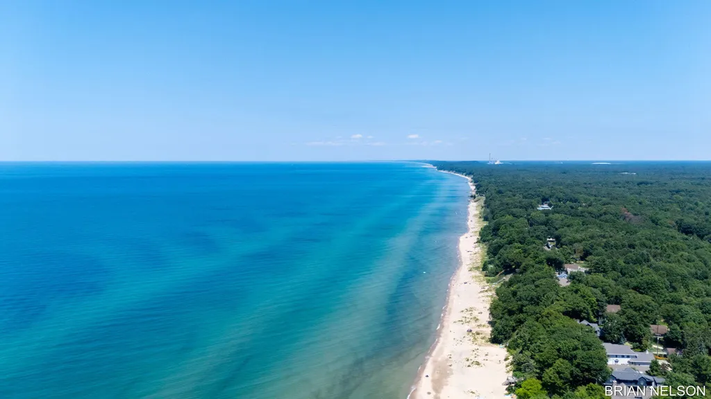 3380 Hollywood Drive Park Township MI 49424