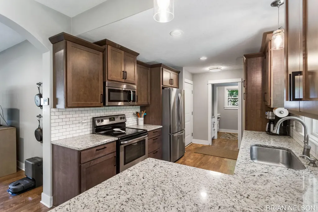 3380 Hollywood Drive Park Township MI 49424