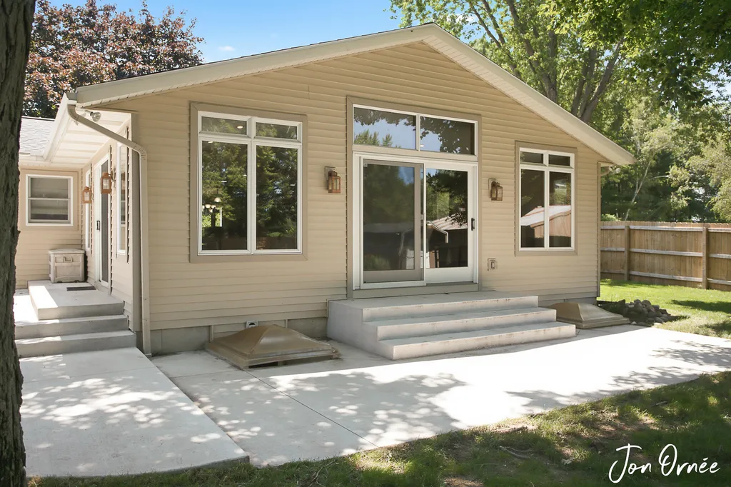 6055 141st Avenue Laketown Township MI 49423