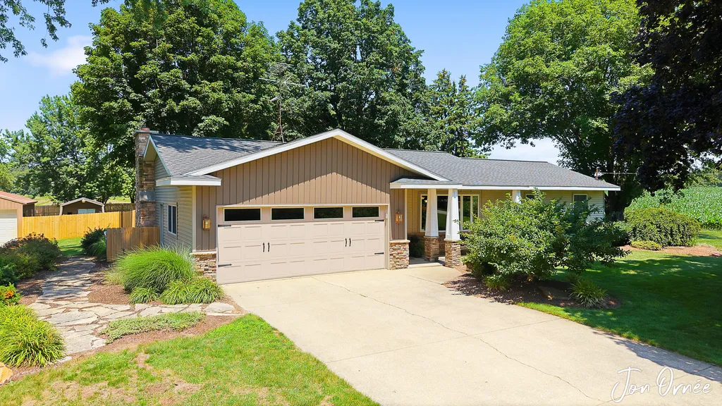 6055 141st Avenue Laketown Township MI 49423