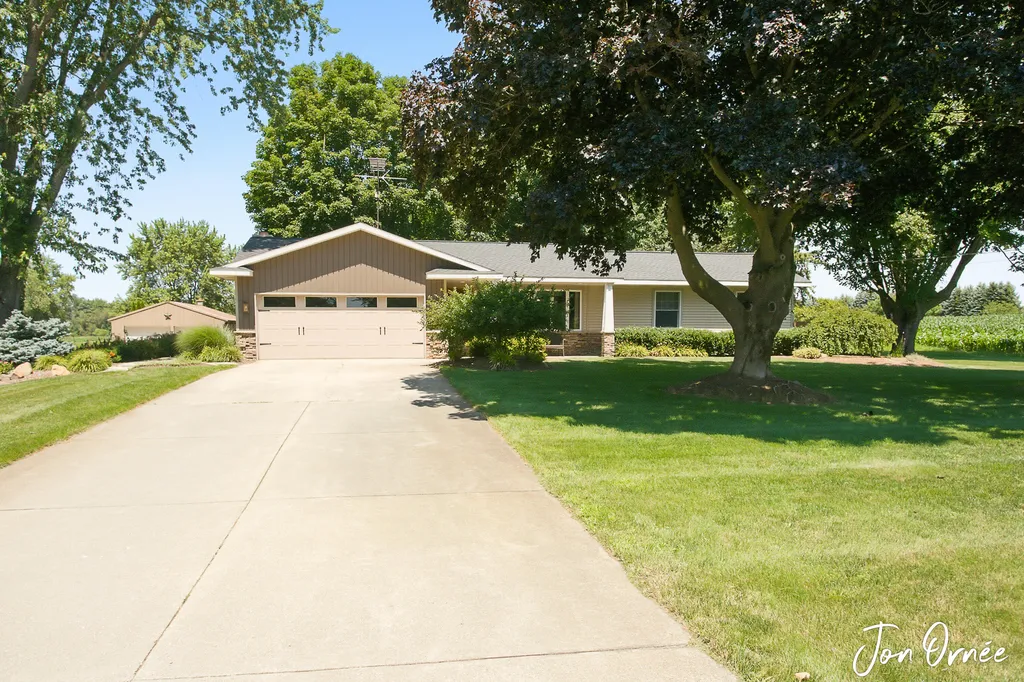 6055 141st Avenue Laketown Township MI 49423