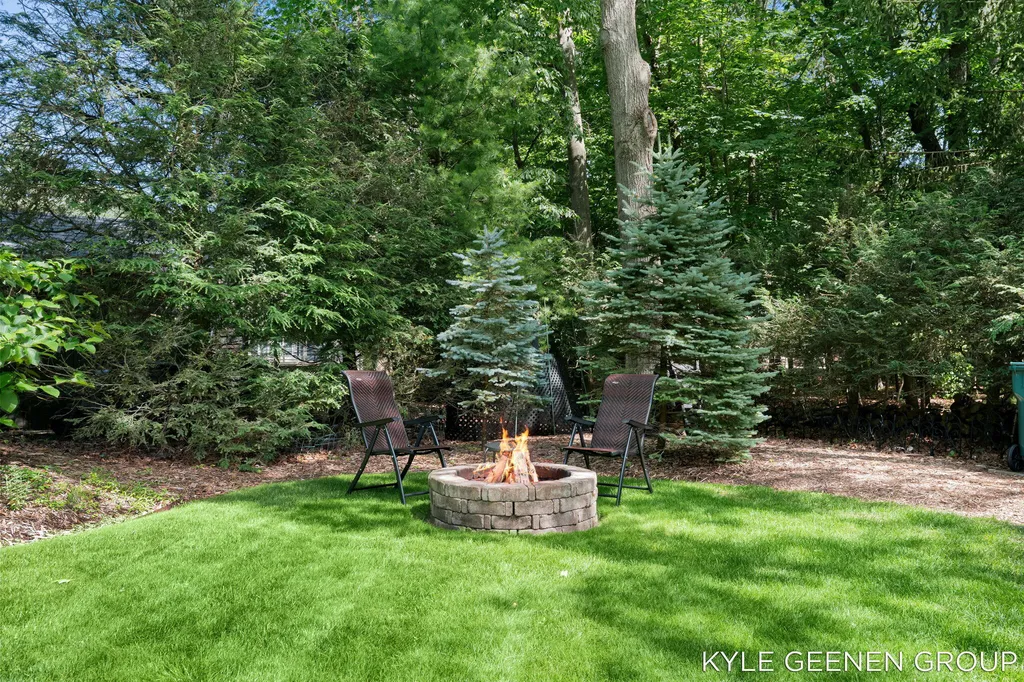 3970 Lake Point Drive Norton Shores City MI 49441