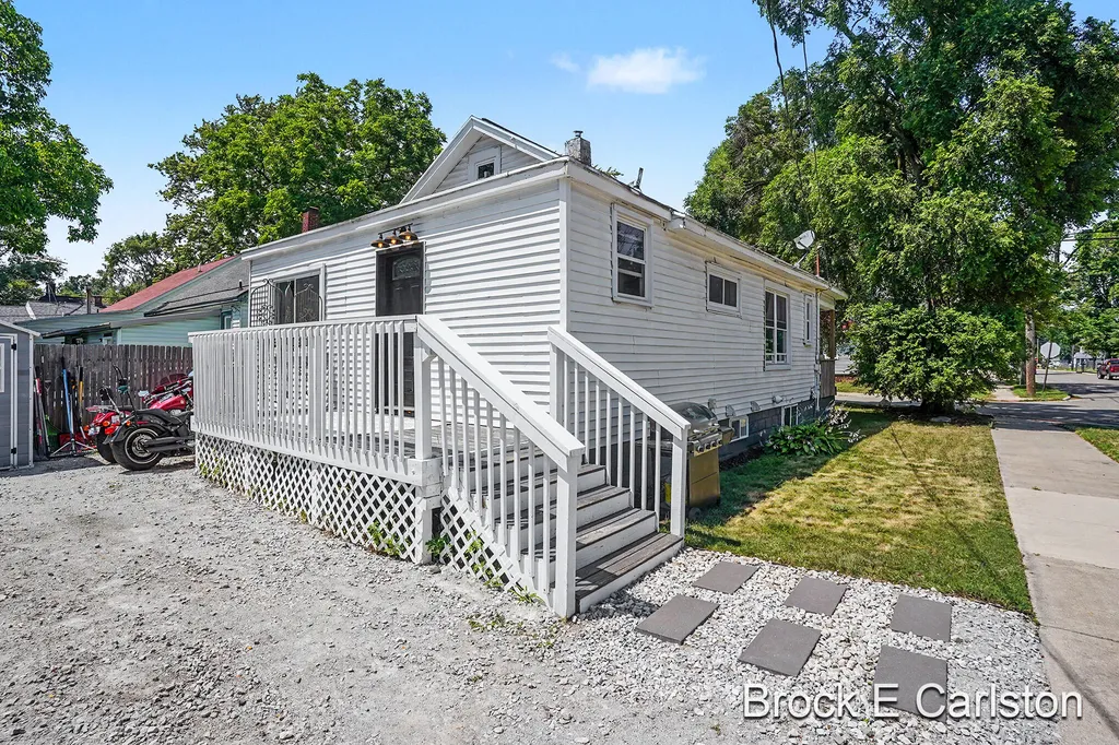 855 Windsor Avenue Muskegon City MI 49441