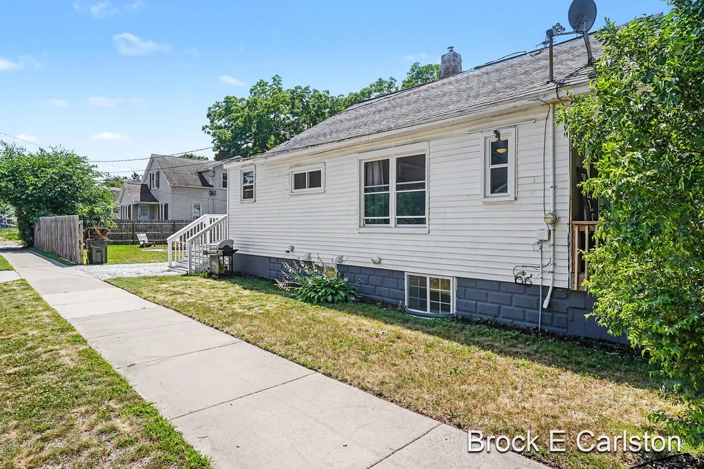 855 Windsor Avenue Muskegon City MI 49441