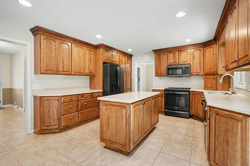 16115 Harbor View Drive Ferrysburg City MI 49456