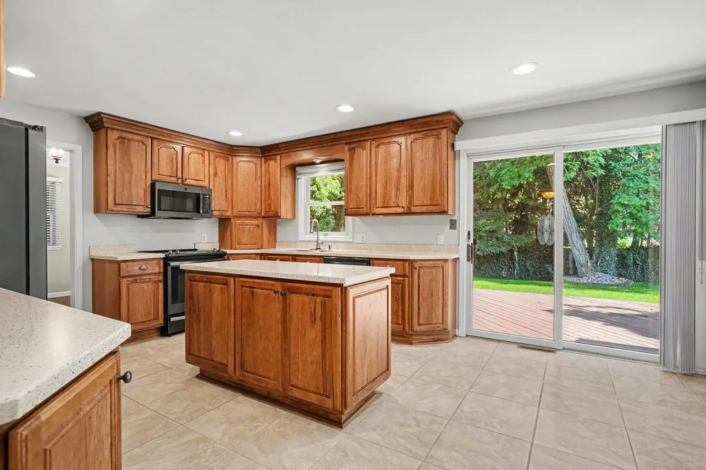 16115 Harbor View Drive Ferrysburg City MI 49456