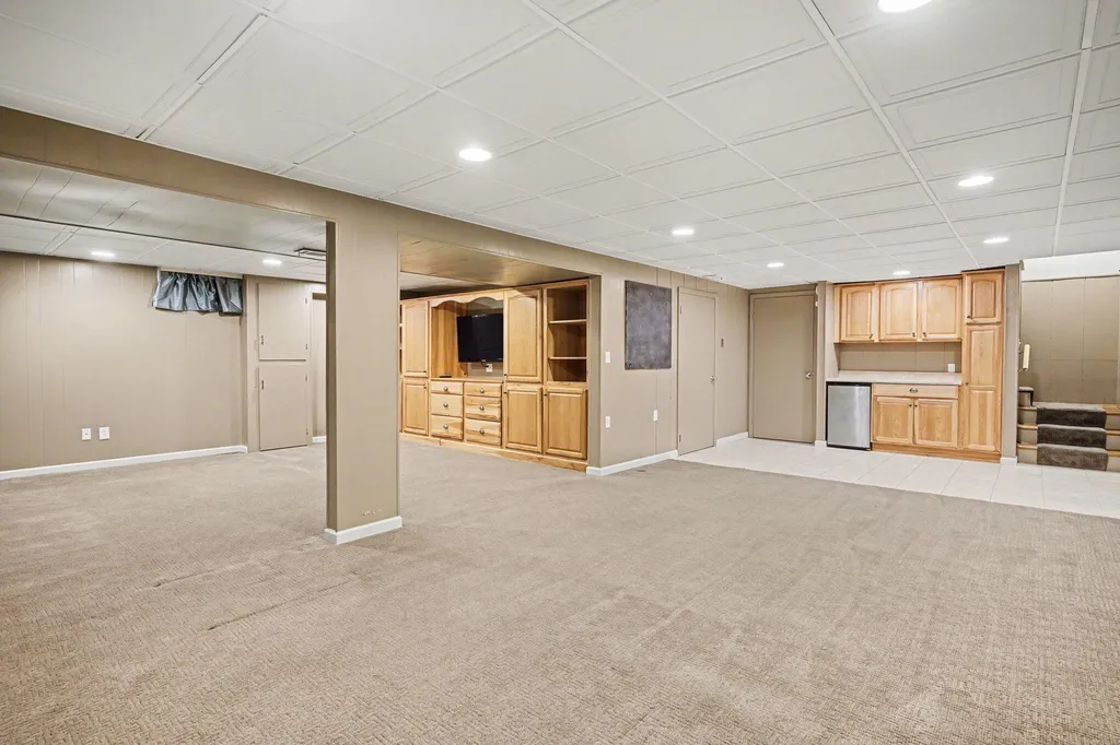 16115 Harbor View Drive Ferrysburg City MI 49456