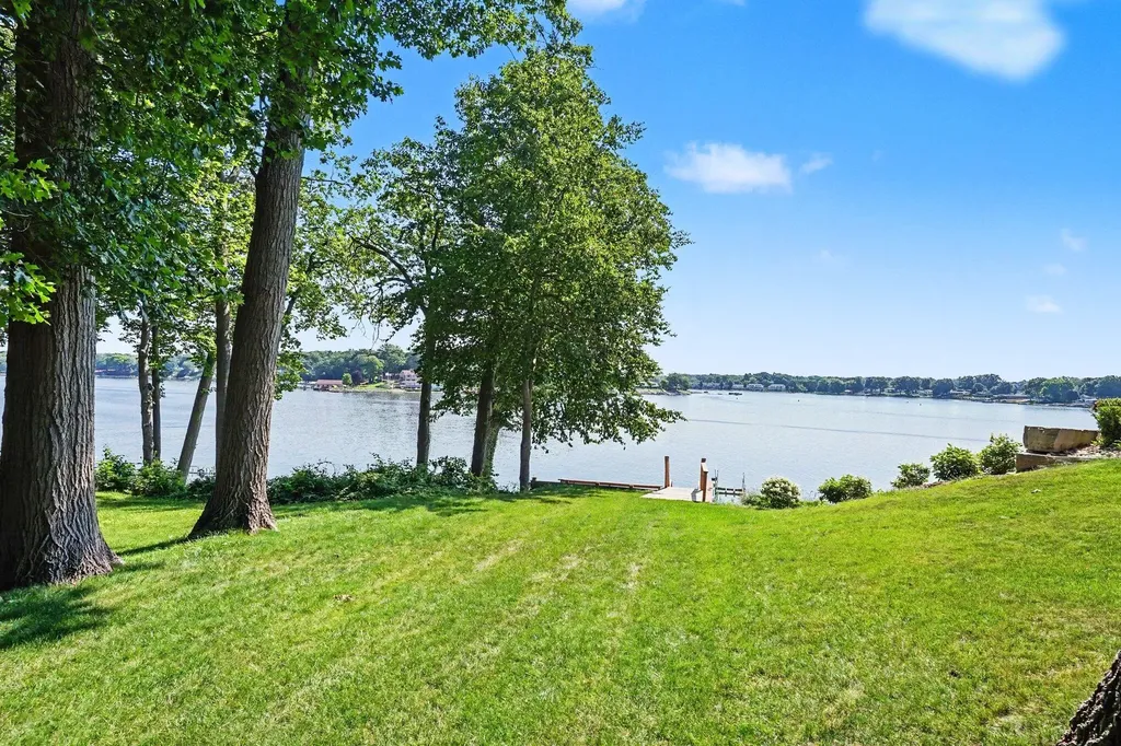 16115 Harbor View Drive Ferrysburg City MI 49456