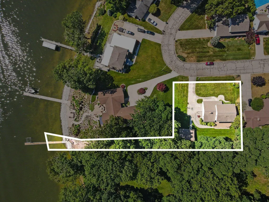 16115 Harbor View Drive Ferrysburg City MI 49456