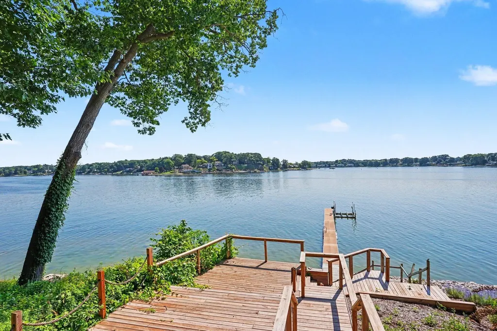 16115 Harbor View Drive Ferrysburg City MI 49456