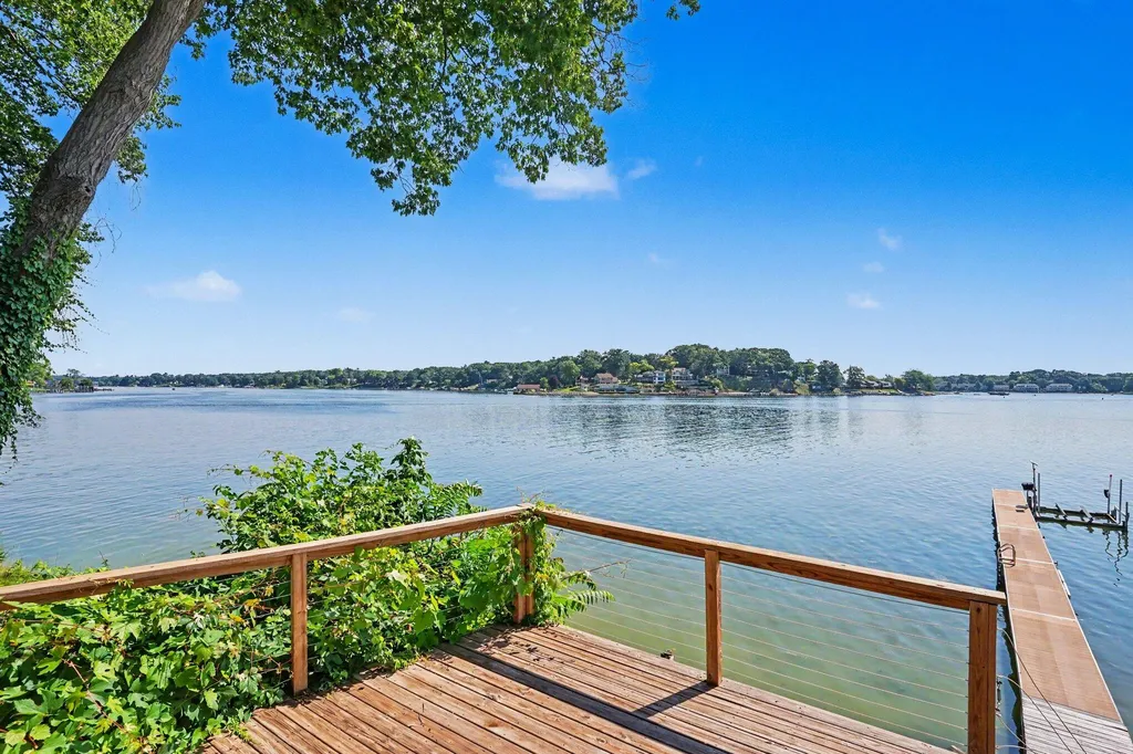 16115 Harbor View Drive Ferrysburg City MI 49456