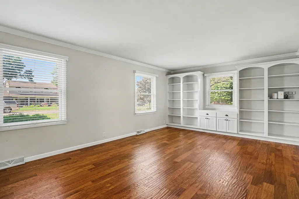 16115 Harbor View Drive Ferrysburg City MI 49456