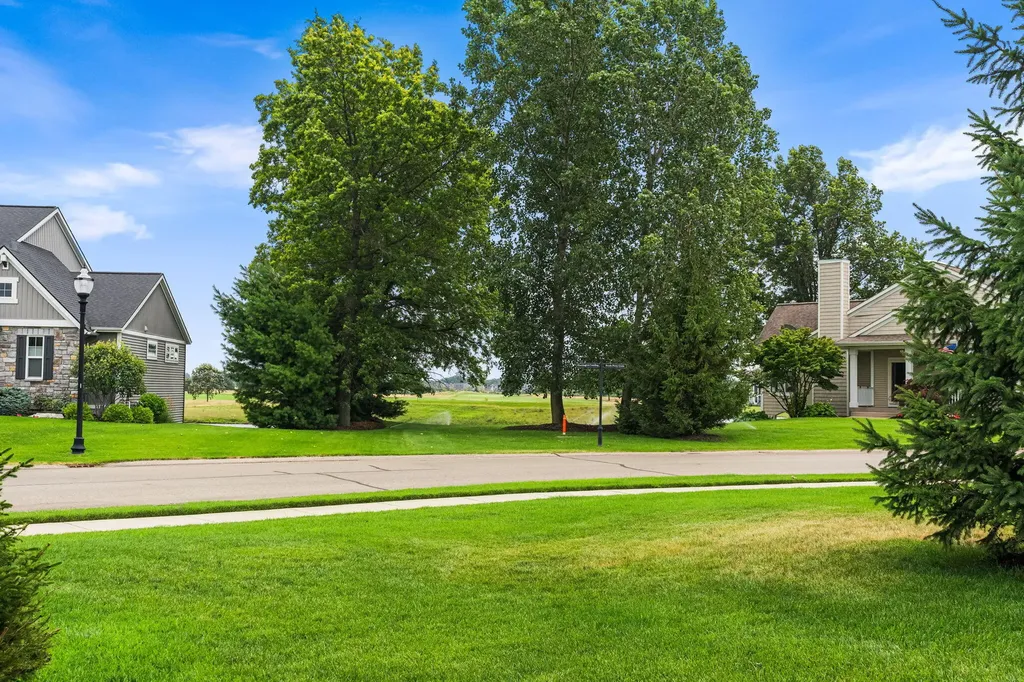 14006 Bradshaw Park Holland Charter Township MI 49424