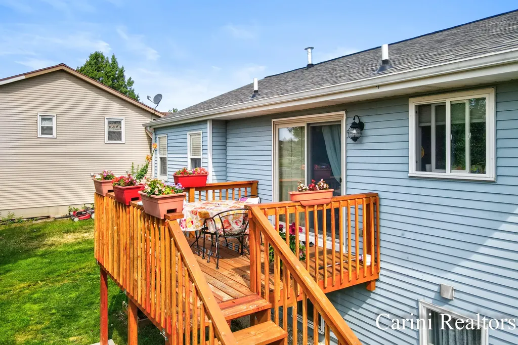 11154 Summer Drive Holland Charter Township MI 49464