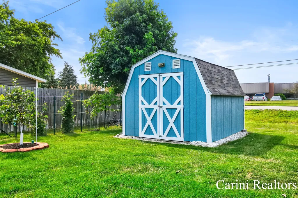 11154 Summer Drive Holland Charter Township MI 49464
