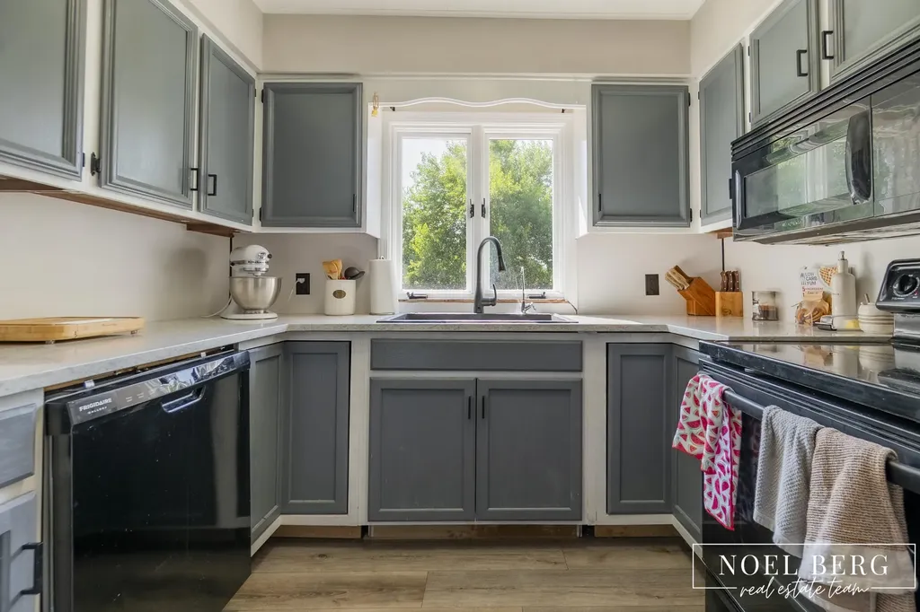 4147 S Brooks Road Fruitport Charter Township MI 49444