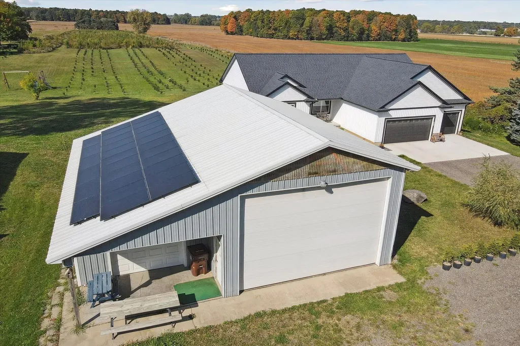 2434 S Cochran Road Carmel Township MI 48813
