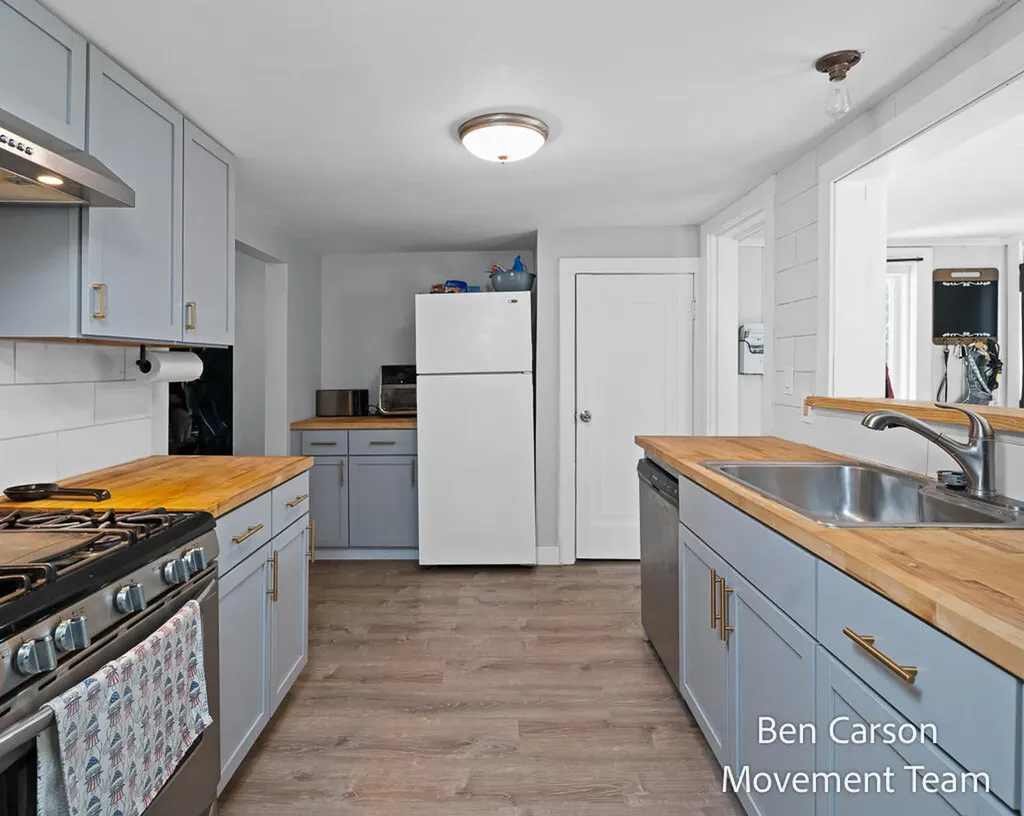 2164 Letart Avenue Muskegon City MI 49441