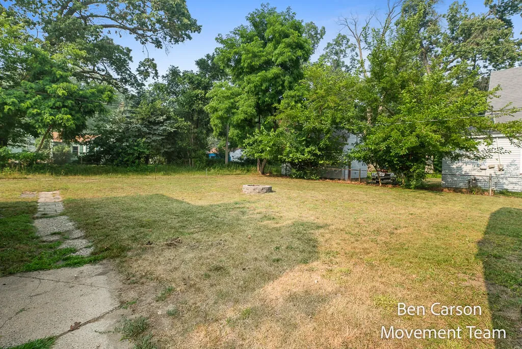 2164 Letart Avenue Muskegon City MI 49441