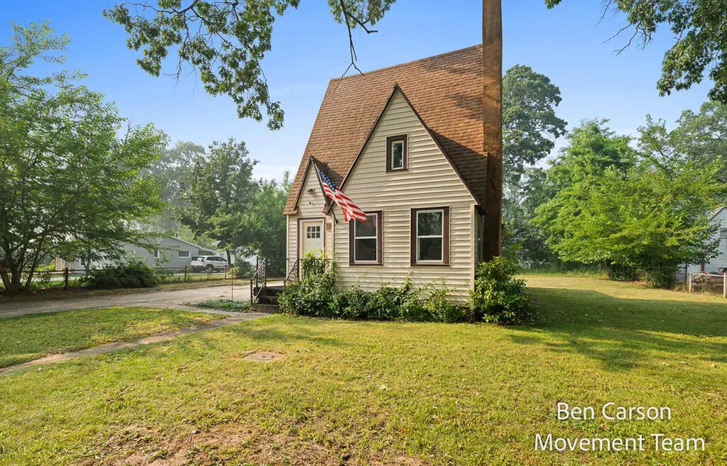 2164 Letart Avenue Muskegon City MI 49441