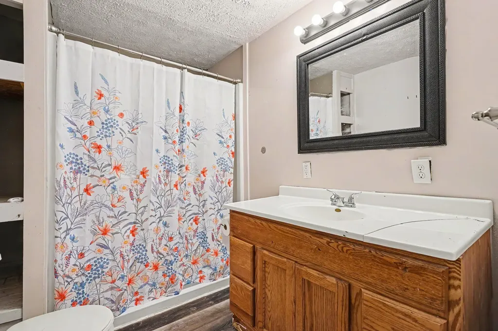 34 E Washington Street Newaygo City MI 49337