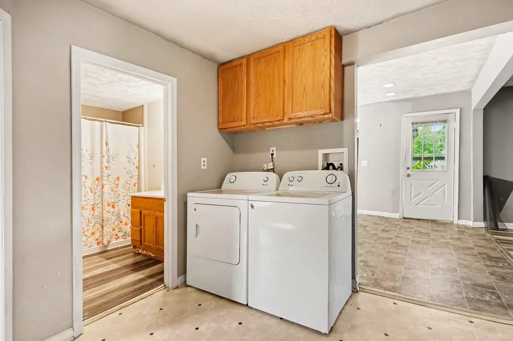 34 E Washington Street Newaygo City MI 49337